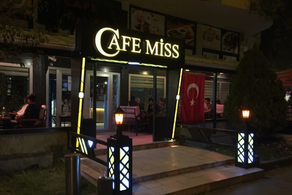 Kafe Işıklı Tabela